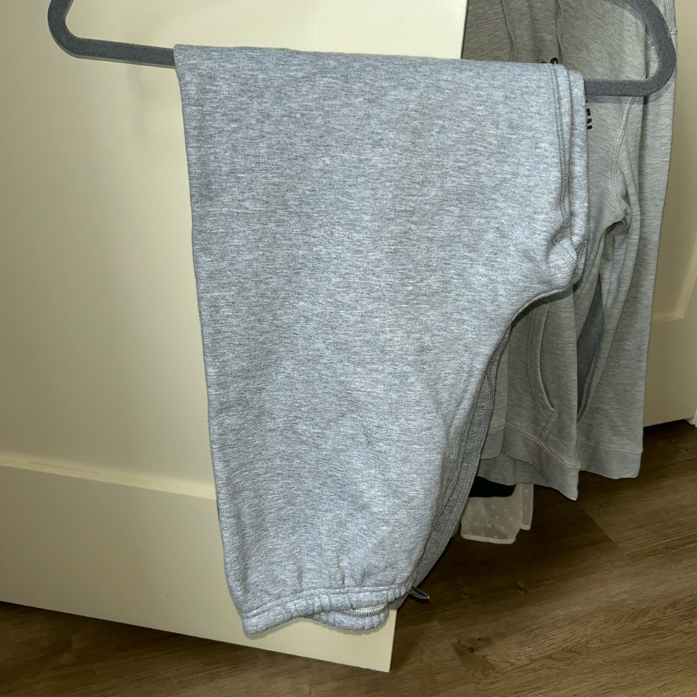 SKIMS Gray Women's Pants
